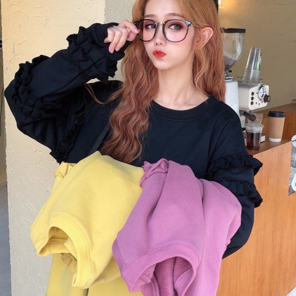 Pulover casual de dama cu decolteu oval in roz, galben si negru