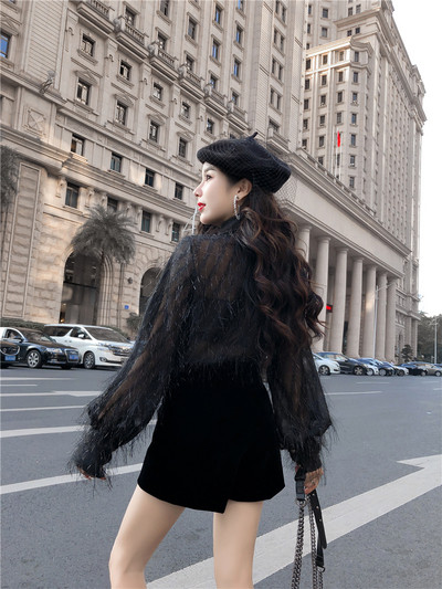 Cămașă de damă cu franjuri în alb și negru