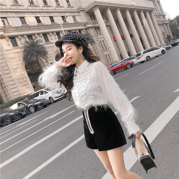 Cămașă de damă cu franjuri în alb și negru