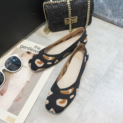 Pantofi casual de dama cu model animal si talpa plata