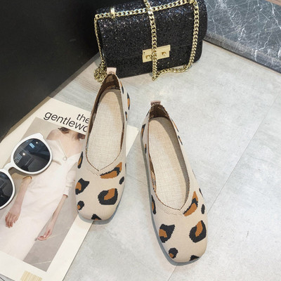 Pantofi casual de dama cu model animal si talpa plata