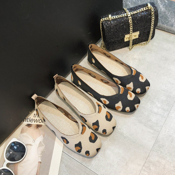 Pantofi casual de dama cu model animal si talpa plata