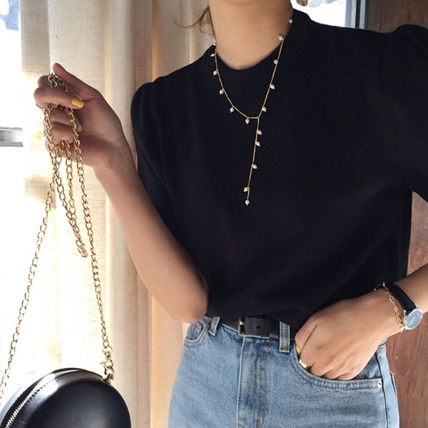 Bluză de damă modernă cu mâneci scurte de culoare neagră