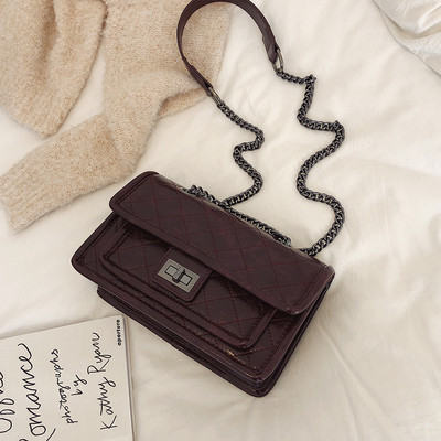 Geanta de dama moderna din piele ecologica cu lant in patru culori