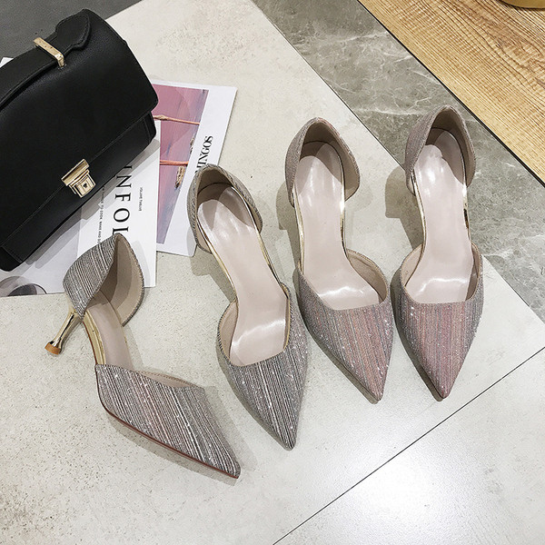 Pantofi moderni de dama model ascutit cu efect stralucitor in doua culori