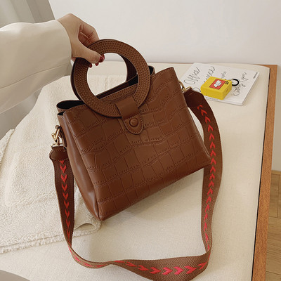 Geanta de dama din piele cu doua manere in mai multe culori