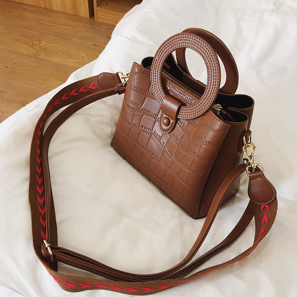 Geanta de dama din piele cu doua manere in mai multe culori