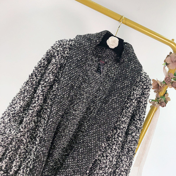 Vestă lungă groasă fără închidere de culoare gri