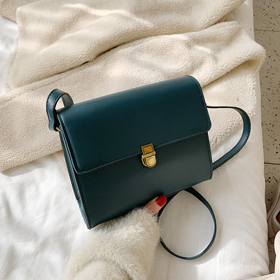 Geanta de dama eleganta cu inchidere metalica in patru culori