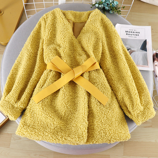 Palton casual de dama cu curea si decolteu spitz in diferite culori