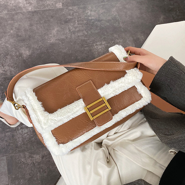 Geanta de dama moderna cu puf in trei culori