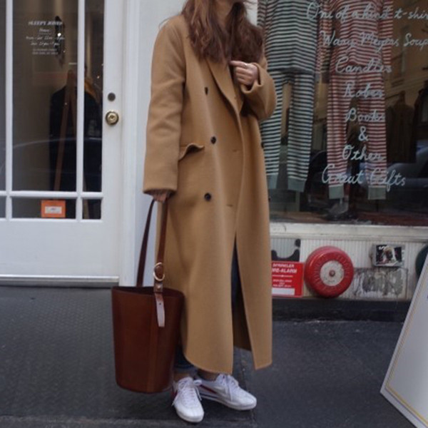 Дамско модерно палто с копчета широк модел в два цвята 