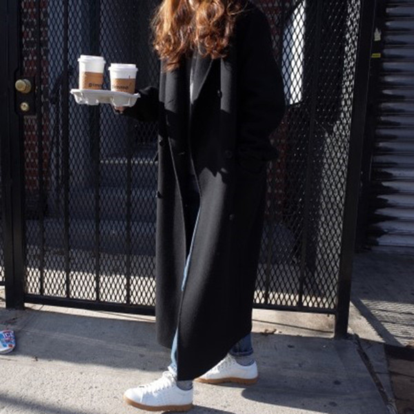 Дамско модерно палто с копчета широк модел в два цвята 