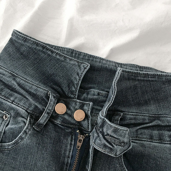 Blugi moderni de dama cu talie inalta si nasturi in albastru