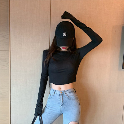 Κοντύ μπλούζα με οβάλ λαιμόκοψη σε διάφορα χρώματα