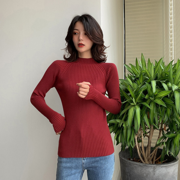 Bluză de damă cu mâneci lungi și decolteu oval în mai multe culori