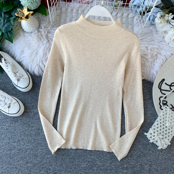 Γυναικείο πουλόβερ με χαμηλό κολάρο σε διάφορα χρώματα