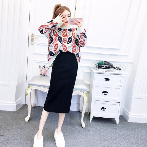 Pulover larg de dama cu model cu model in doua culori