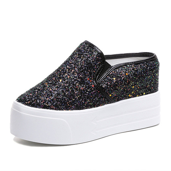 Fényes hatású női alkalmi cipő több színben