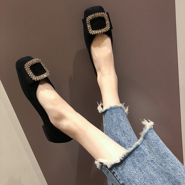 Pantofi moderni de dama cu element metalic in doua culori