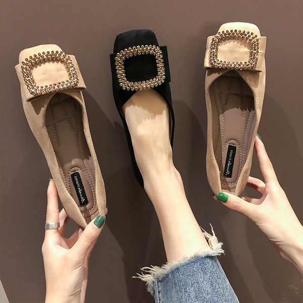 Pantofi moderni de dama cu element metalic in doua culori