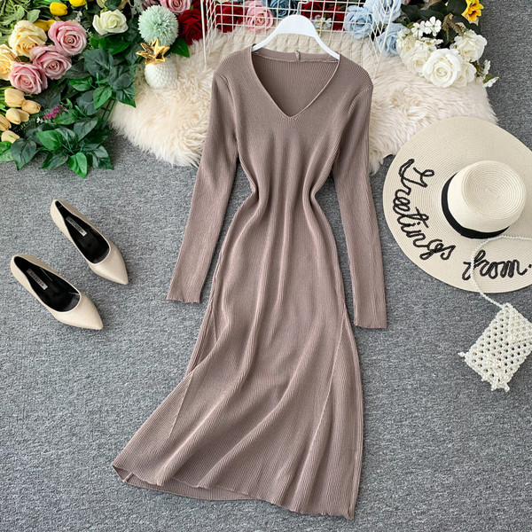 Rochie casual de dama cu decolteu spitz in mai multe culori