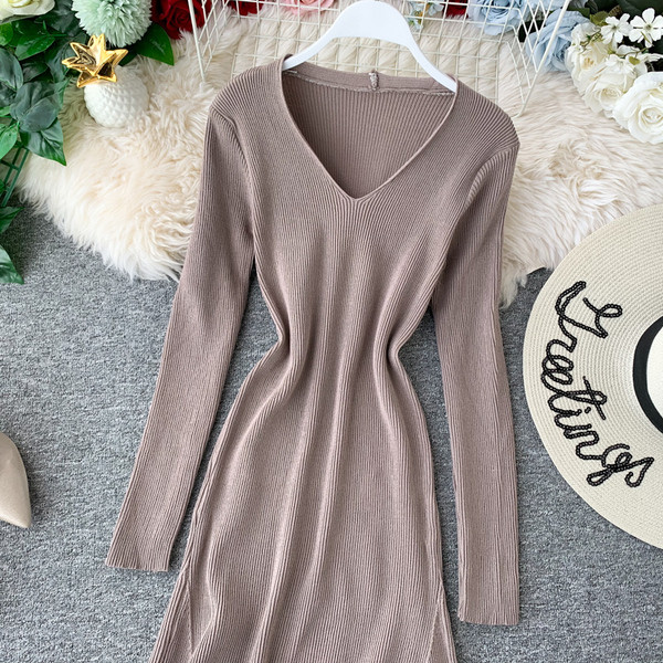 Rochie casual de dama cu decolteu spitz in mai multe culori