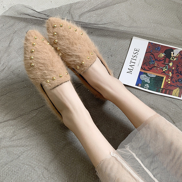 Pantofi dama model ascutit cu puf si nituri metalice in mai multe culori