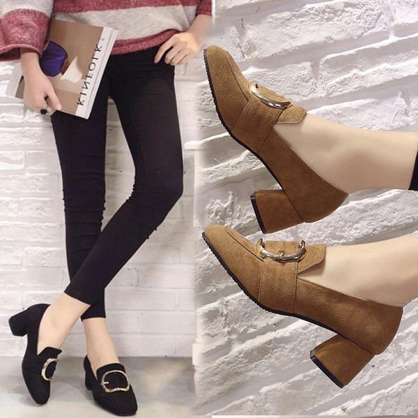 Pantofi moderni de dama cu toc gros si decor metalic in doua culori