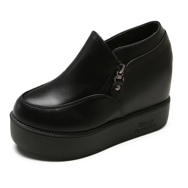 Pantofi moderni de dama din piele cu talpa inalta