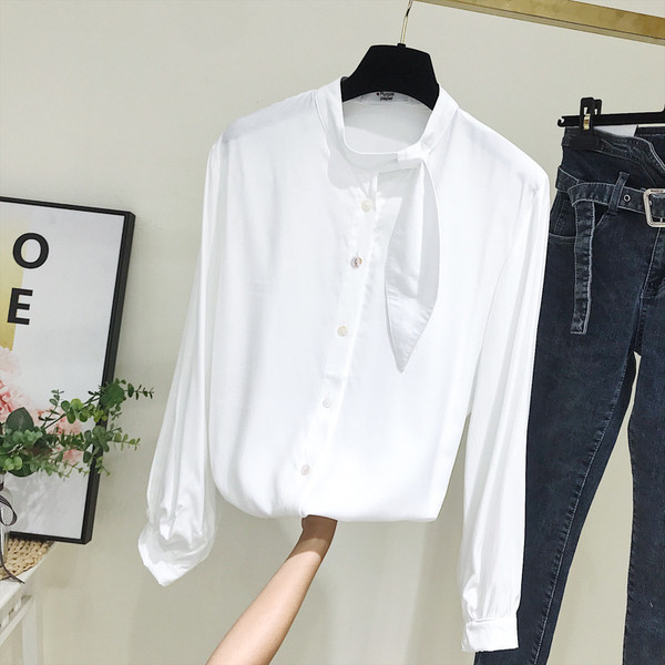 Camasa de dama model nou cu guler polo si nasturi in alb si bej