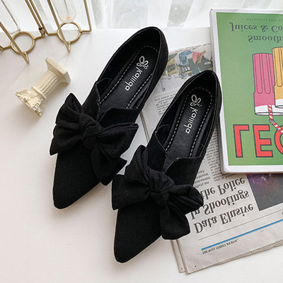 Γυναικείες μπότες με κορδέλα σε μαύρο και μπεζ χρώμα