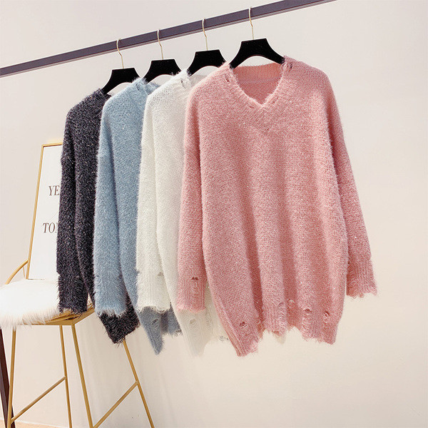 Pulover de damă cu decolteu spitz în patru culori