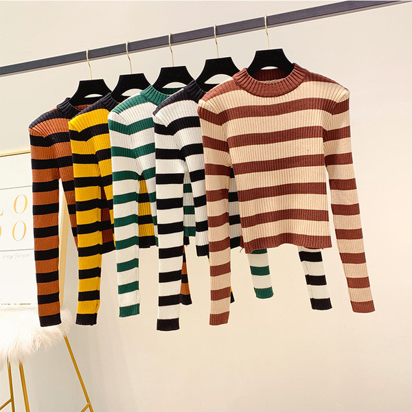 Pulover de dama in dungi cu decolteu rotund in mai multe culori