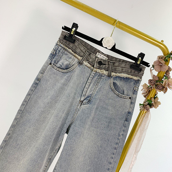 Casual γυναικεία τζιν σε ανοικτό μπλε - κλασικό μοντέλο