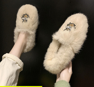 Model nou de pantofi casual dama cu puf in mai multe culori diferite