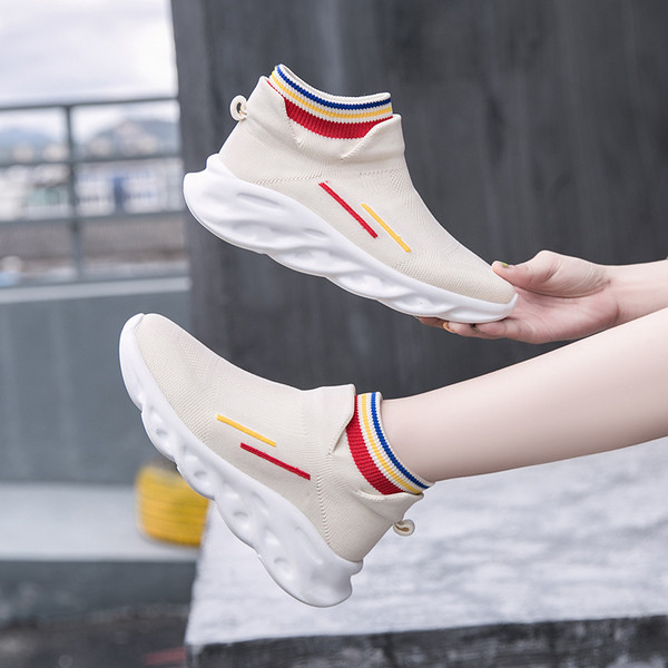 Adidasi de dama cu talpa plate in alb-negru