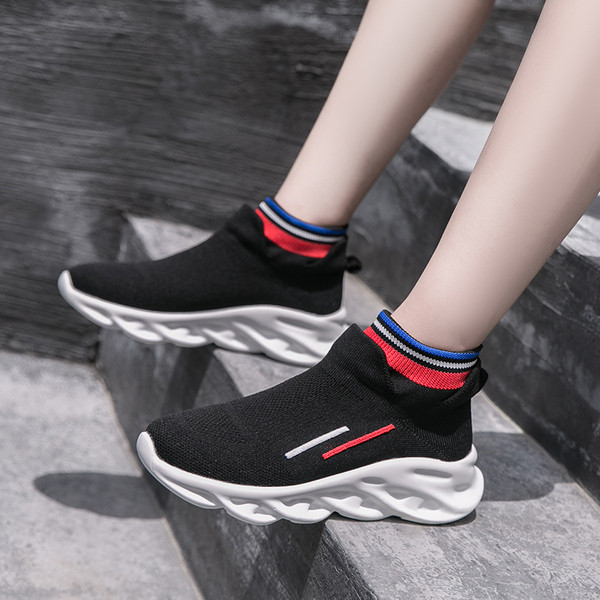 Adidasi de dama cu talpa plate in alb-negru