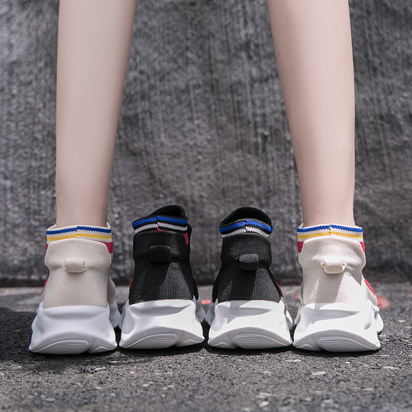 Adidasi de dama cu talpa plate in alb-negru