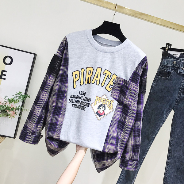 Bluză casual de damă cu decolteu O, aplicație și mâneci în carouri