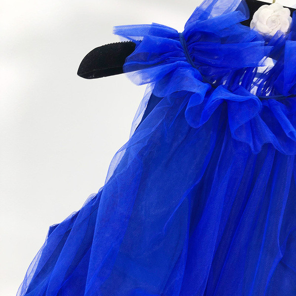 Top modern cu guler înalt din tul de culoare albastră