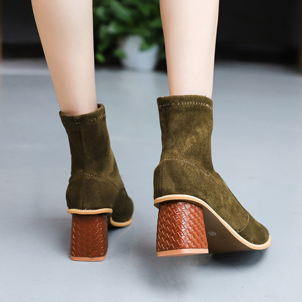 Cizme de dama stilate din piele intoarsa model ascutit in mai multe culori