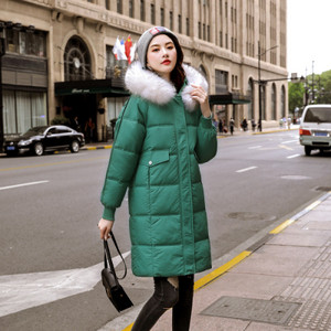 Χειμερινό μακρύ μπουφάν με κουκούλα και τσέπες σε επτά χρώματα