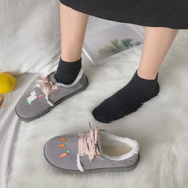 Pantofi casual de dama cu captuseala moale si aplicatie in trei culori