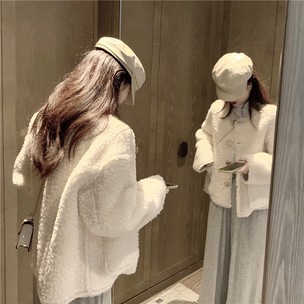 Jachetă scurtă de primăvară-toamnă cu puf de culoare albă