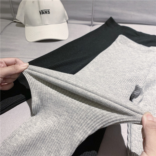 Jambiere sport și de zi cu zi în gri și negru