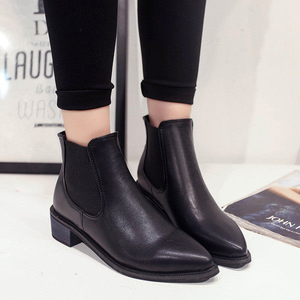 Cizme de dama elegante din piele model ascutit in negru