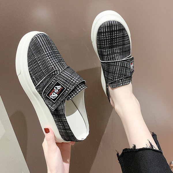 Pantofi casual dama cu petice si talpa inalta in doua culori