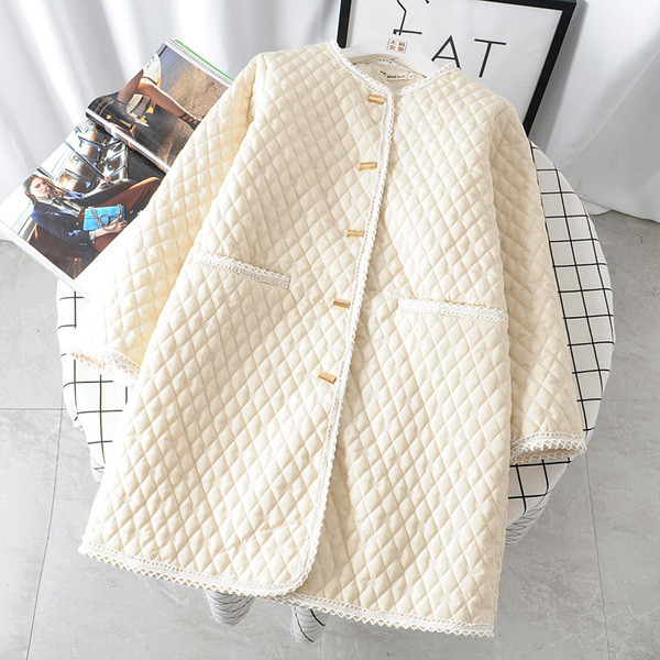 Модерно дамско дълго палто с копчета и дълъг ръкав в черен и бежов цвят 