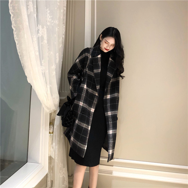 Дълго модерно карирано палто с копчета